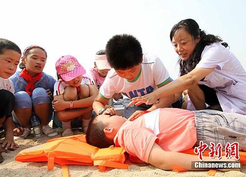 昆明军事夏令营生存训练之溺水的救治常识