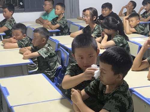 昆明军事夏令营之军事特训营(15天营)