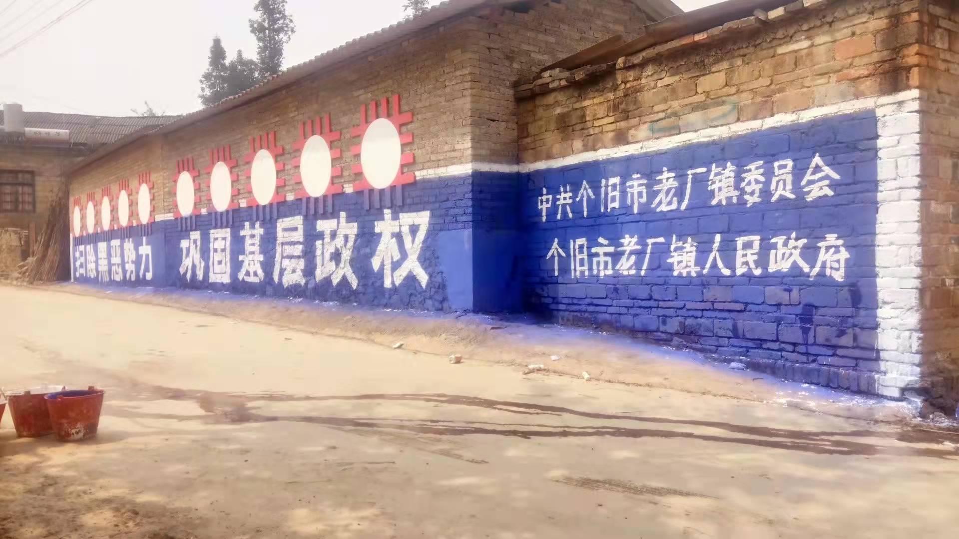 昆明丛林狼军事夏令营增强体质,培养孩子独立生活能力